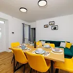 House Scaena Vakantiehuis Jadranovo