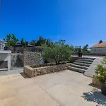 House Scaena