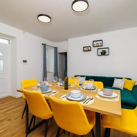 House Scaena Dom wakacyjny Jadranovo