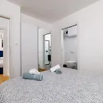 בית נופש House Scaena