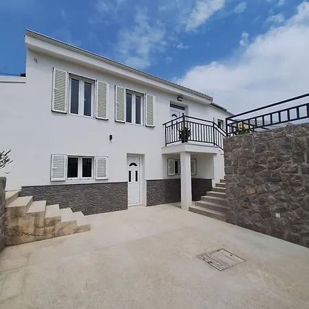 Holiday home House Scaena *