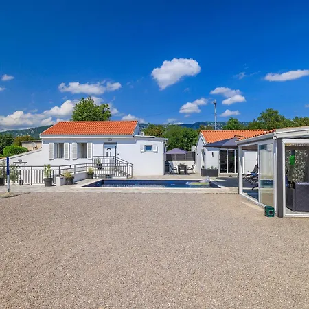 House Scaena