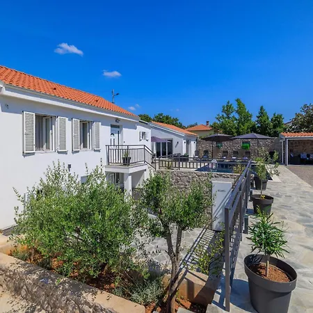 Holiday home House Scaena *