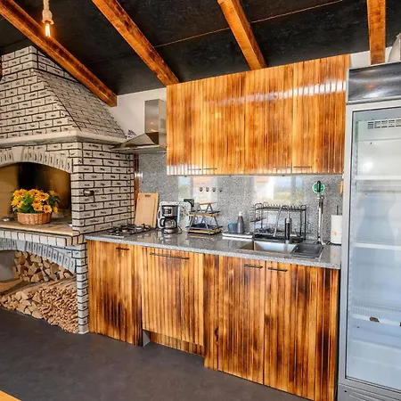 House Scaena