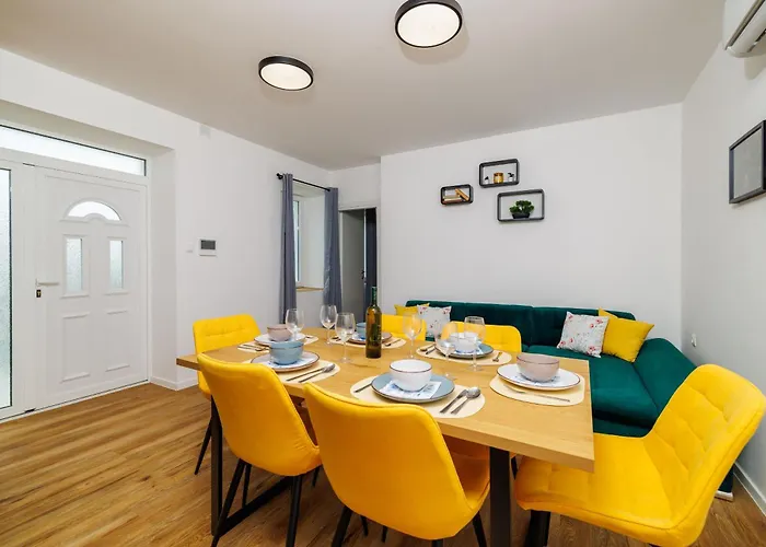 House Scaena Dom wakacyjny Jadranovo