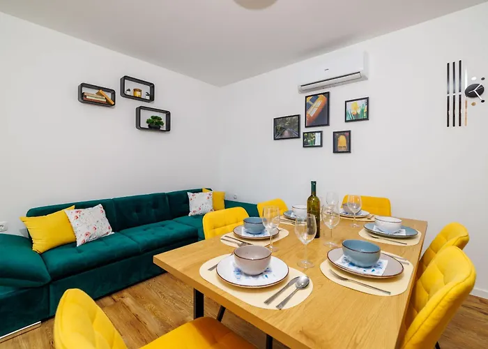Holiday home House Scaena *