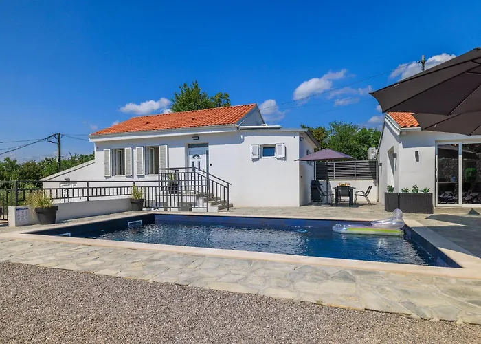 Holiday home House Scaena *