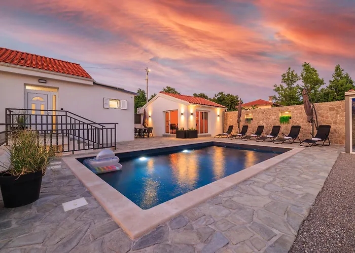 Dom wakacyjny House Scaena